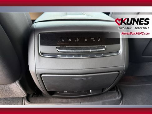 Used 2025 Cadillac Escalade Sport Platinum w/ LPO, Floor Liner Package AWD/4WD image 24