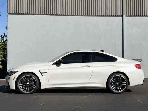 Used 2018 BMW M4 Coupe image 4
