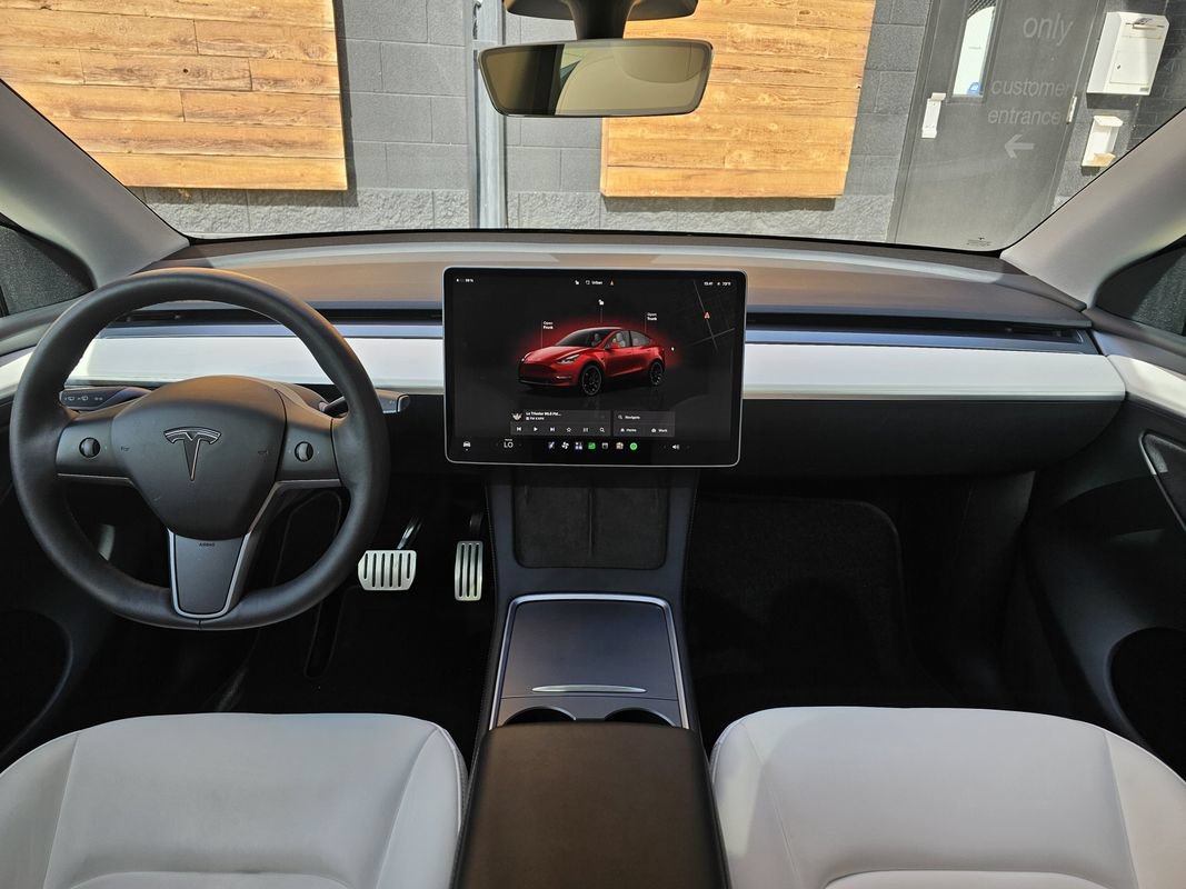 Used 2022 Tesla Model Y Performance AWD/4WD image 21