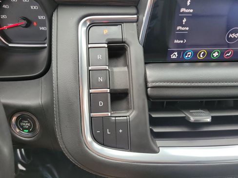 Used 2021 Chevrolet Suburban LT RWD image 21