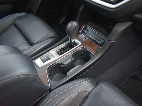 Used 2023 Subaru Ascent Touring AWD/4WD image 28