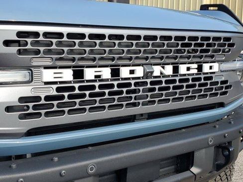 Used 2024 Ford Bronco Badlands AWD/4WD image 6