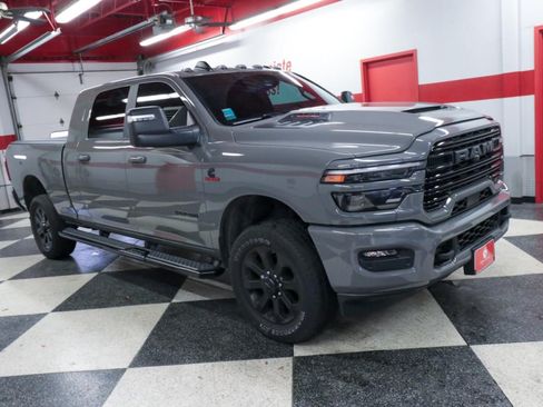 Used 2025 RAM 2500 Laramie w/ Night Edition AWD/4WD image 3