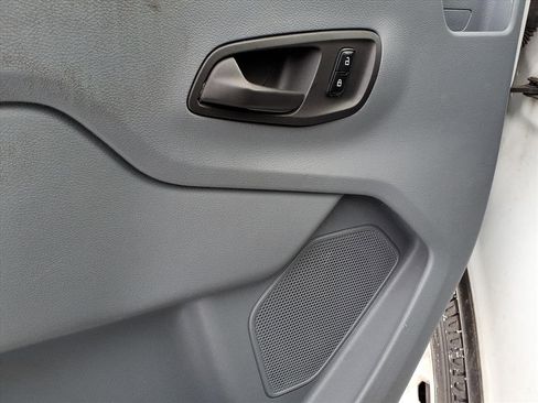 Used 2019 Ford Transit 250 130 Low Roof w/ Exterior Upgrade Package image 9