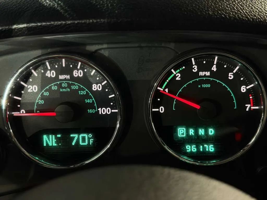 Used 2013 Jeep Wrangler Unlimited Sport AWD/4WD image 27