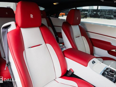 Used 2019 Rolls-Royce Wraith RWD image 34