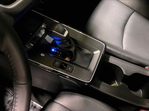 Certified 2026 Toyota Corolla Cross XLE w/ Convenience Package FWD image 18