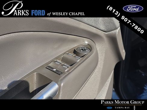 Certified 2017 Ford Escape SE w/ SE Leather Comfort Package image 15