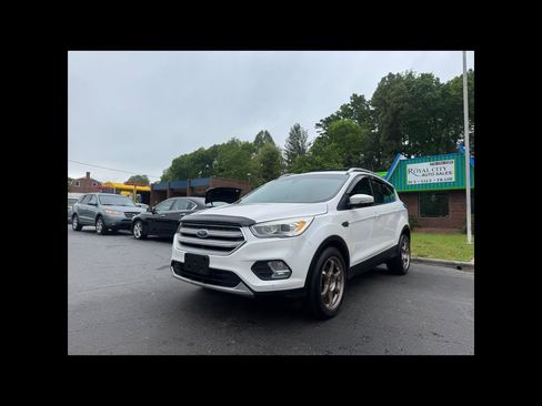 Used 2018 Ford Escape Titanium AWD/4WD image 1