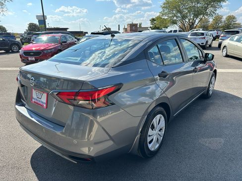 Used 2020 Nissan Versa S image 7