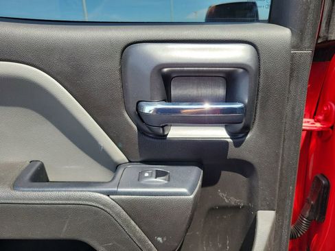 Used 2018 Chevrolet Silverado 1500 Custom w/ Custom Convenience Package RWD image 15