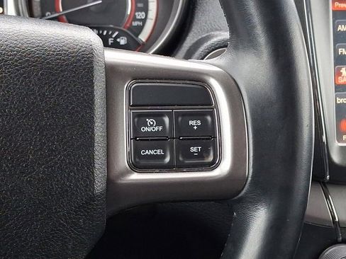 Certified 2017 Dodge Journey Crossroad image 26