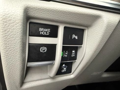 Used 2020 Acura MDX SH-AWD w/ Technology Package image 17