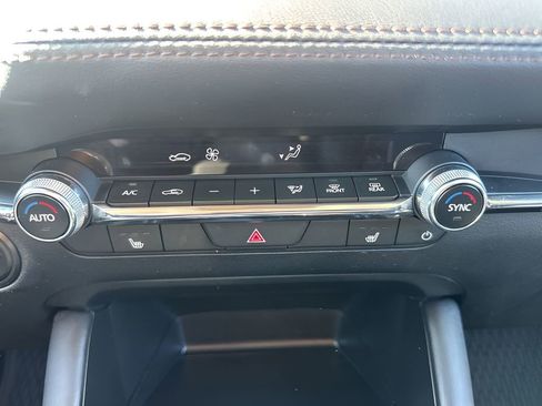 Used 2025 MAZDA MAZDA3 s image 19