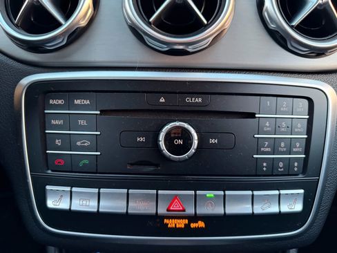 Used 2018 Mercedes-Benz GLA 250 4MATIC image 23