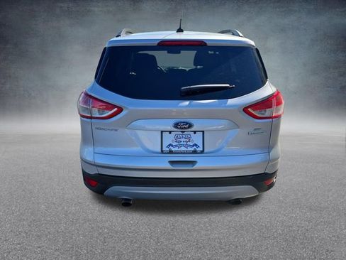 Used 2016 Ford Escape SE w/ Equipment Group 201A FWD image 6