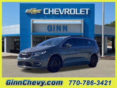 Used 2022 Chrysler Pacifica Touring-L