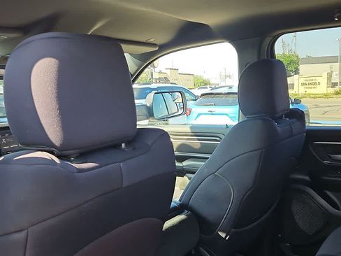 Used 2025 RAM 1500 Big Horn AWD/4WD image 16