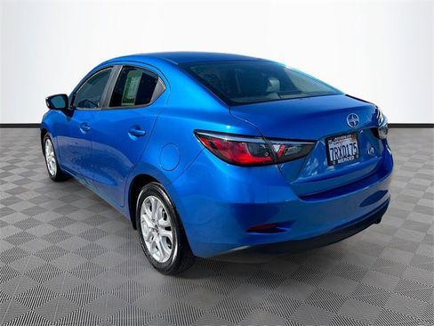 Used 2016 Scion iA image 5