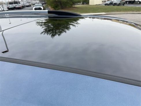 Used 2025 GMC Acadia Denali w/ Super Cruise Package image 8