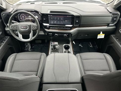 New 2026 GMC Sierra 1500 Elevation image 7