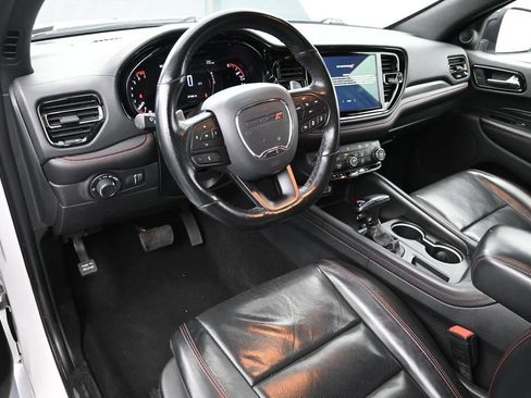 Used 2024 Dodge Durango GT RWD image 4