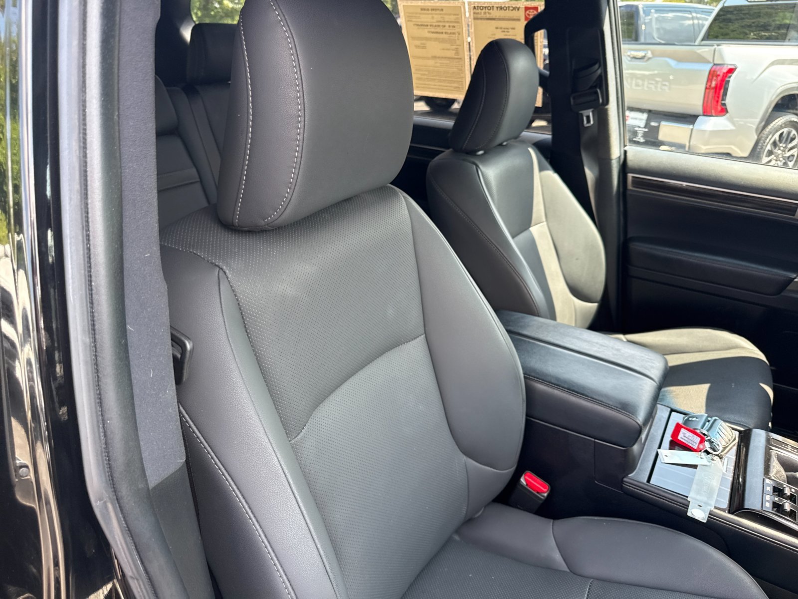 Used 2021 Lexus GX 460 Premium w/ Premium Package AWD/4WD image 28