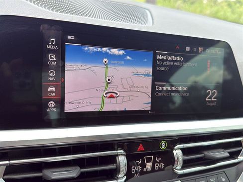 Used 2023 BMW 430i Convertible w/ M Sport Package RWD image 16