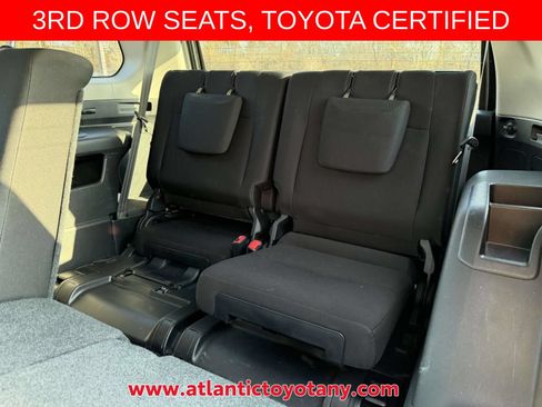 Certified 2024 Toyota 4Runner SR5 AWD/4WD image 17