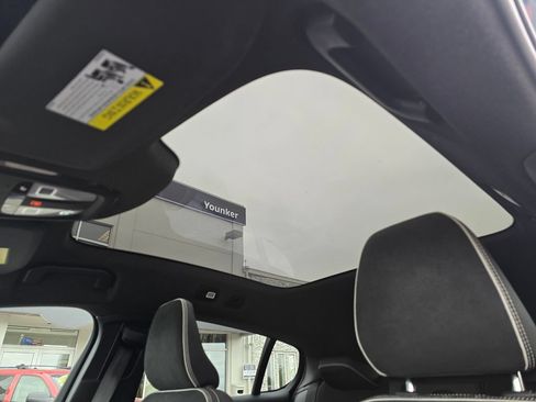 Used 2023 Volvo C40 P8 Recharge Plus AWD/4WD image 23