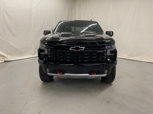 Used 2024 Chevrolet Silverado 1500 ZR2 w/ Technology Package AWD/4WD image 3