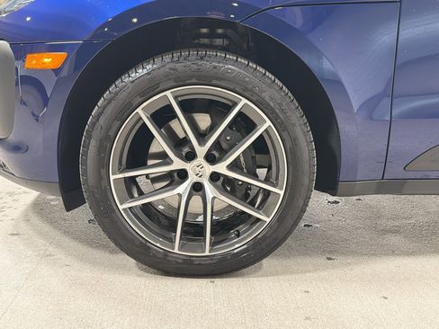 Certified 2026 Porsche Macan AWD/4WD image 41