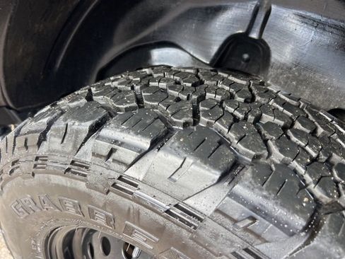 Certified 2023 Ford Bronco Black Diamond image 24