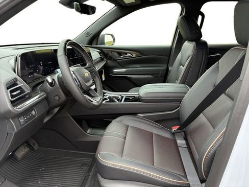 New 2026 Chevrolet Traverse High Country w/ LPO, Floor Liner Package image 11