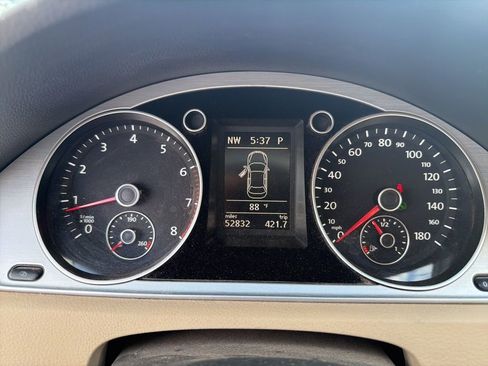 Used 2013 Volkswagen CC Sport FWD image 10