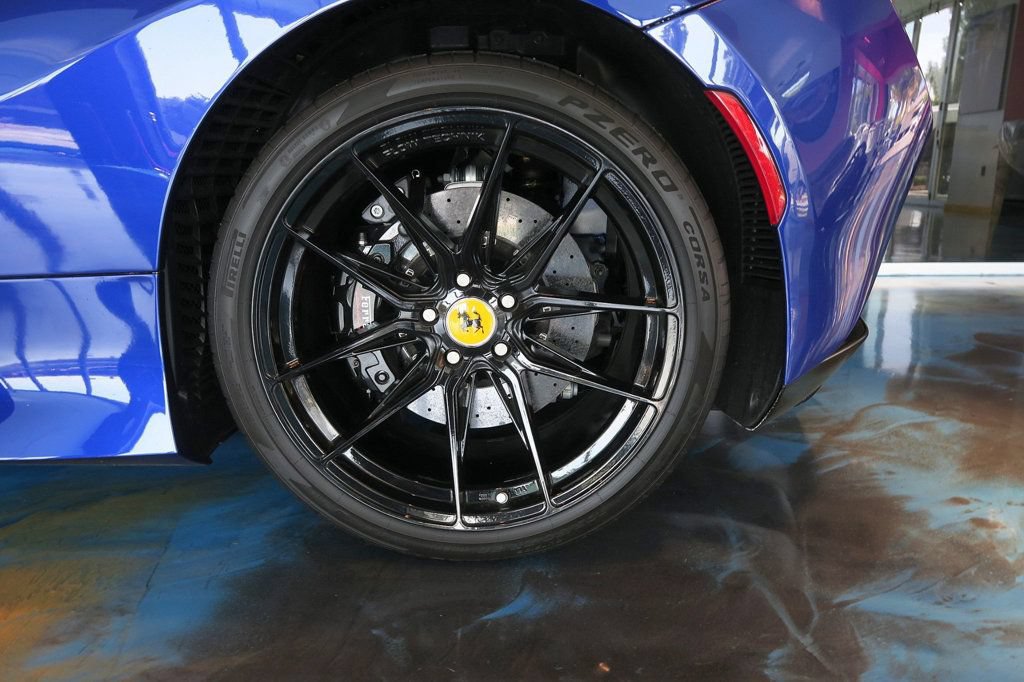 Used 2020 Ferrari F8 Tributo RWD image 33
