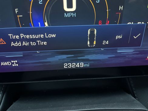 Used 2025 Chevrolet Equinox LT image 40