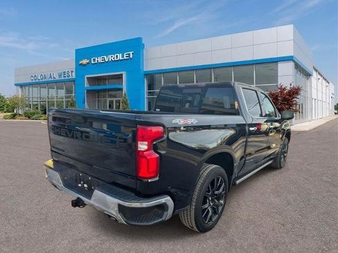 Used 2022 Chevrolet Silverado 1500 LTZ w/ LTZ Convenience Package II AWD/4WD image 12