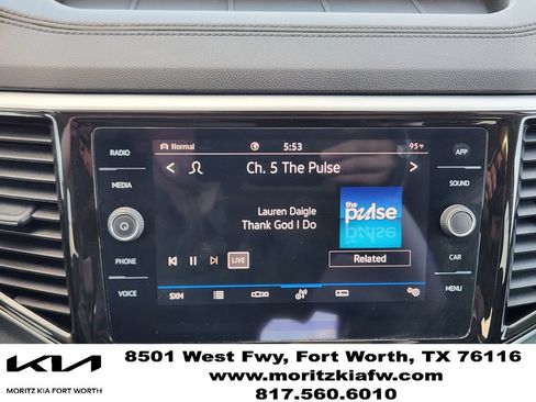 Used 2023 Volkswagen Atlas SE w/ Panoramic Sunroof Package AWD/4WD image 16