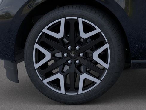 New 2026 Ford Expedition Max Platinum AWD/4WD image 19