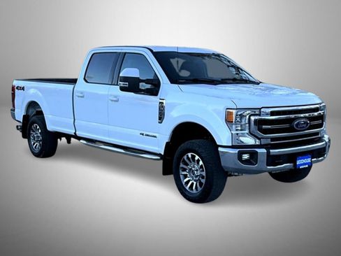 Used 2022 Ford F350 Lariat w/ Lariat Value Package AWD/4WD image 3