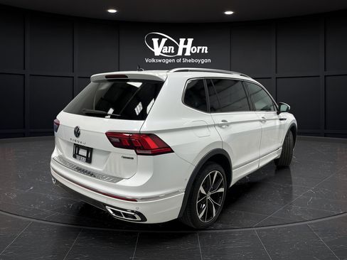 Used 2024 Volkswagen Tiguan SEL R-Line AWD/4WD image 7