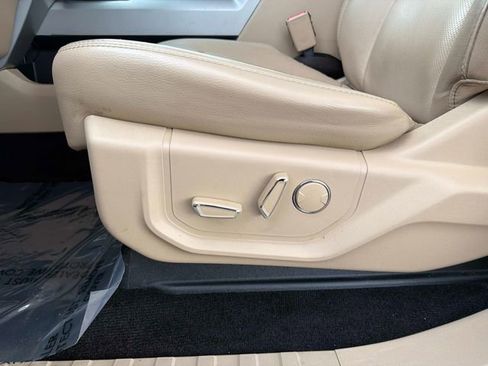 Used 2017 Ford F150 Lariat image 19