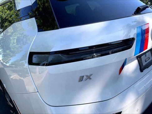 Used 2023 BMW iX xDrive50 w/ Sport Package AWD/4WD image 29