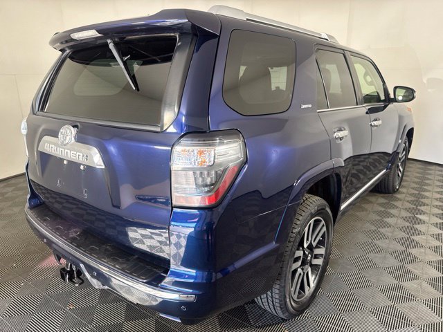 Used 2016 Toyota 4Runner Limited AWD/4WD image 3