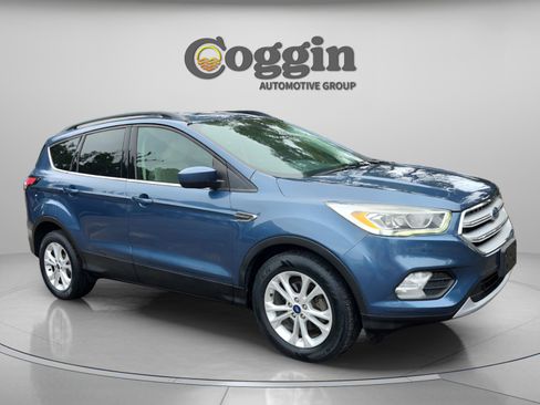 Used 2018 Ford Escape SEL image 7