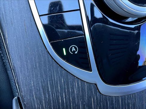 Used 2019 Mercedes-Benz C 300 4MATIC Sedan image 14