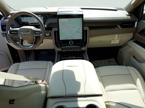 New 2026 GMC Yukon Denali w/ Sun & Power Step Package image 25