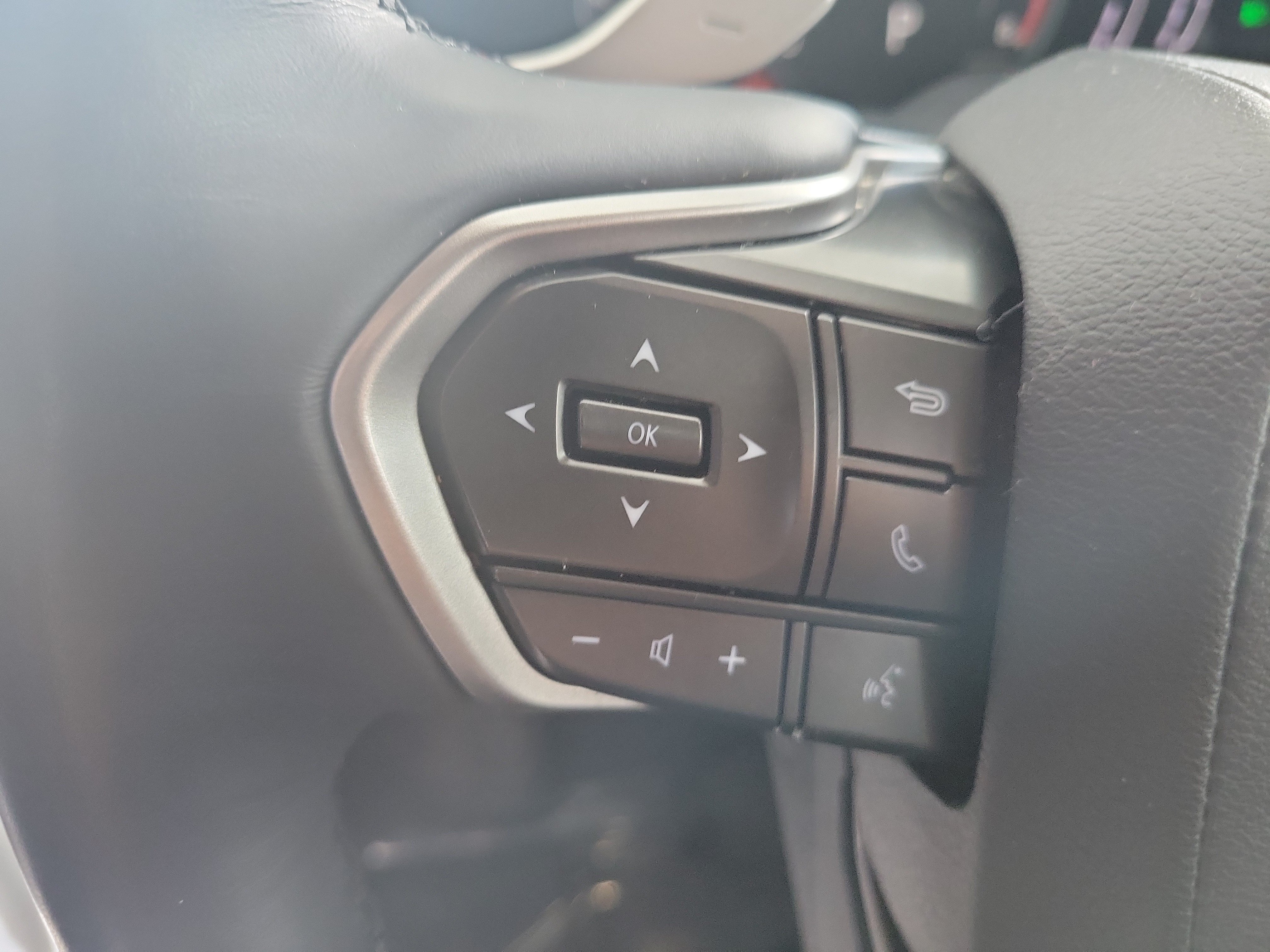 Certified 2024 Lexus NX 250 FWD w/ Towing Package (2000 Lbs) image 25