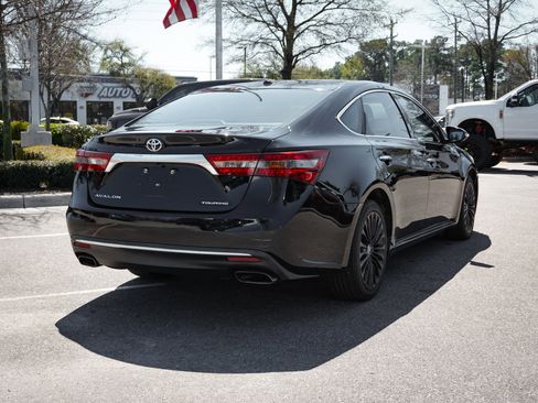 Used 2016 Toyota Avalon Touring image 10